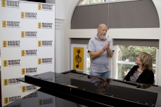 Michael Eavis attends Nordoff Robbins Theraphy Centre 6477.jpg